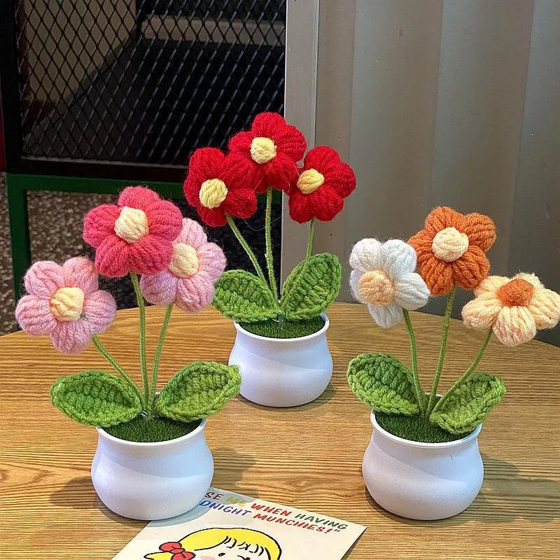 1/2/4Pcs DIY Handwoven Mini Potted Flower Rose Office Desktop Ornamental Potted Plants Woolen Thread Finished Product Home Decor
